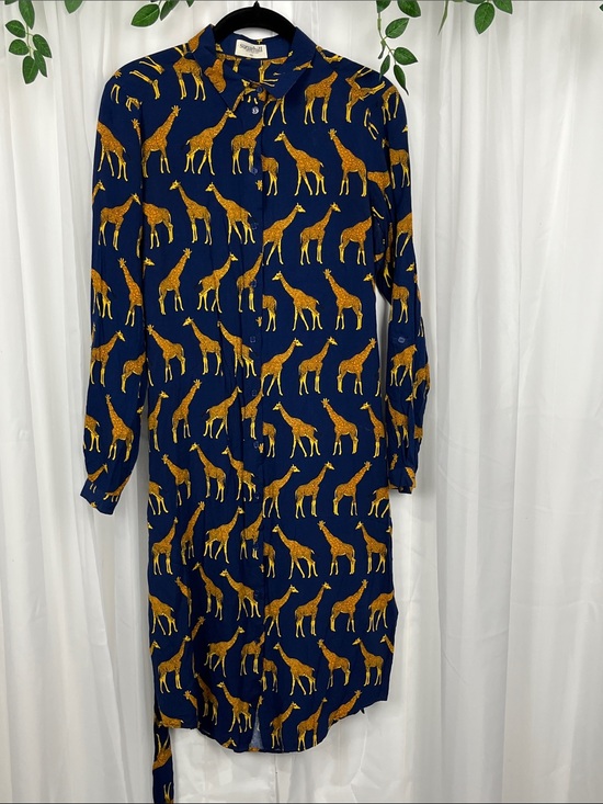 Sugar Hill Dresses & Skirts - Sugar Hill Shirt Dress The Reva 10 Navy Gold Giraffe Print Belt 100% Viscose EUC